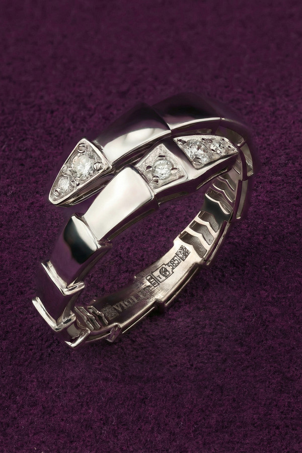 Кольцо из белого золота c бриллиантами