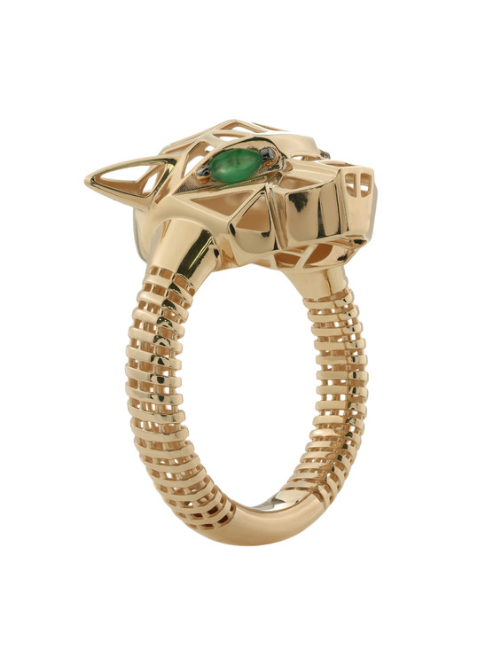 Кольцо из золота c изумрудом