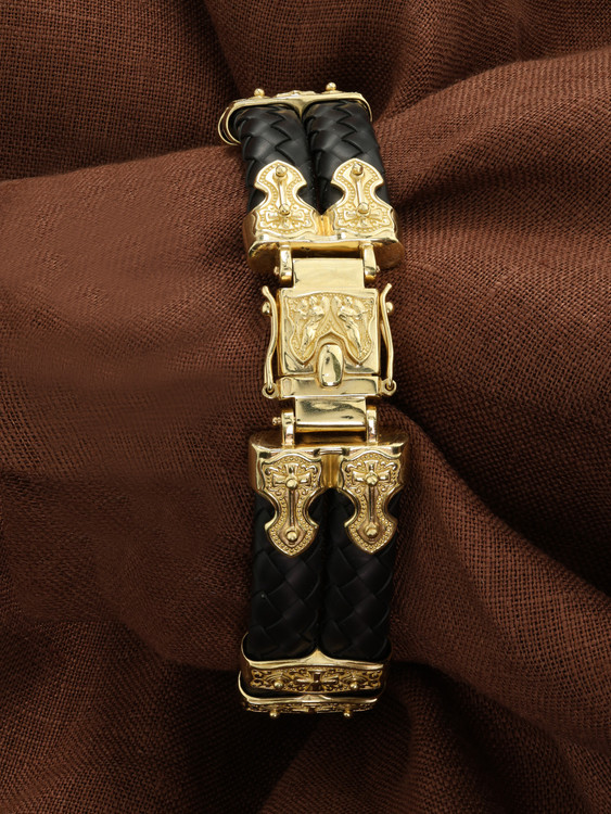 Браслет из золота c шнурком