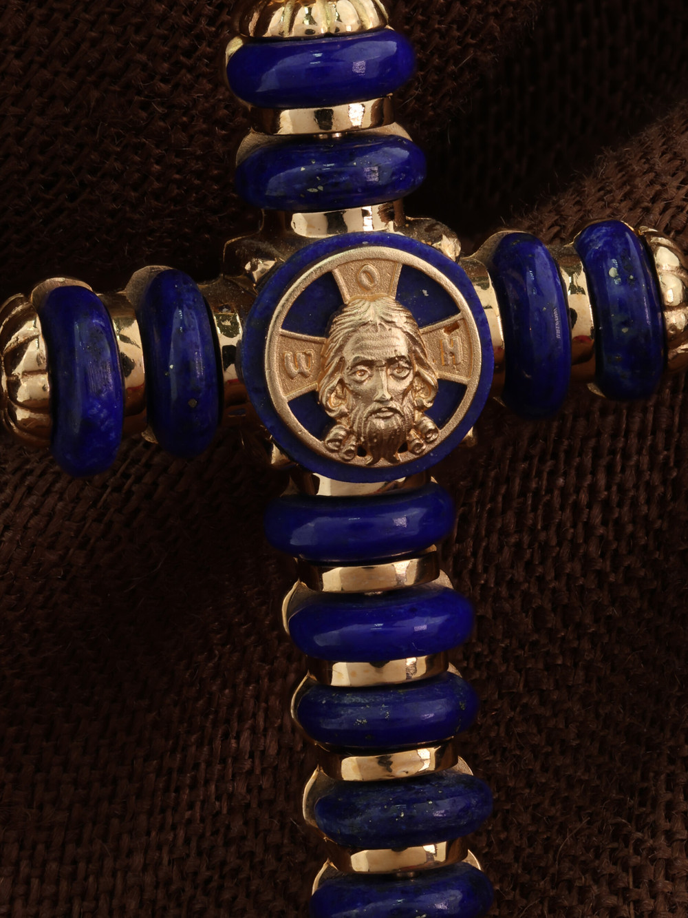 Крест из золота c лазуритом