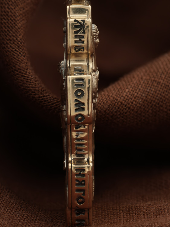 Крест из золота