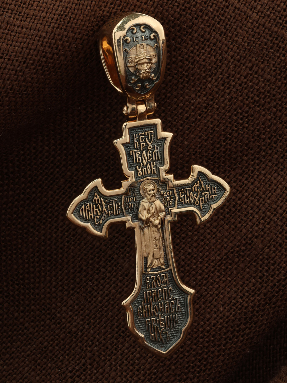 Крест из золота