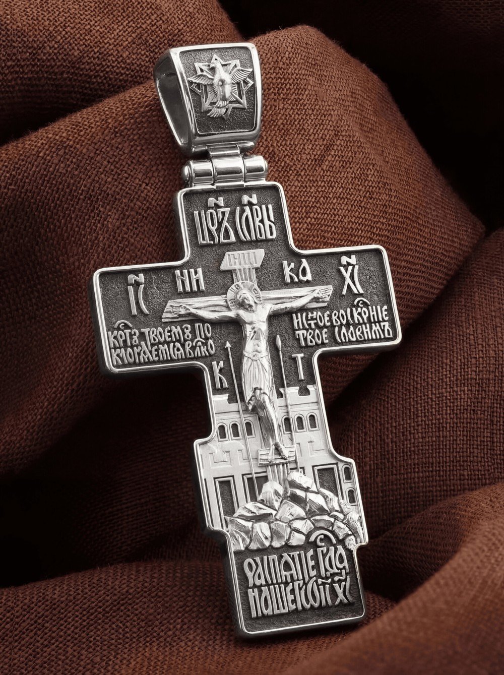 Крест из белого золота