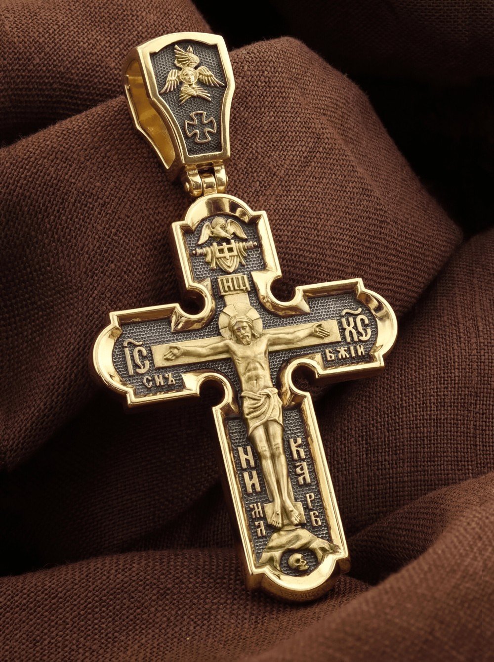 Крест из лимонного золота