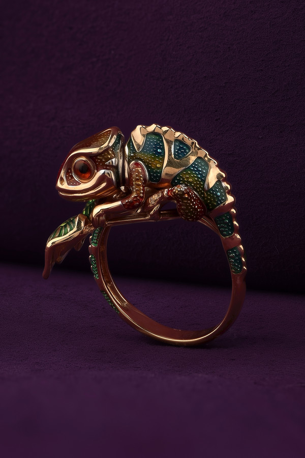 Кольцо из золота c эмаль