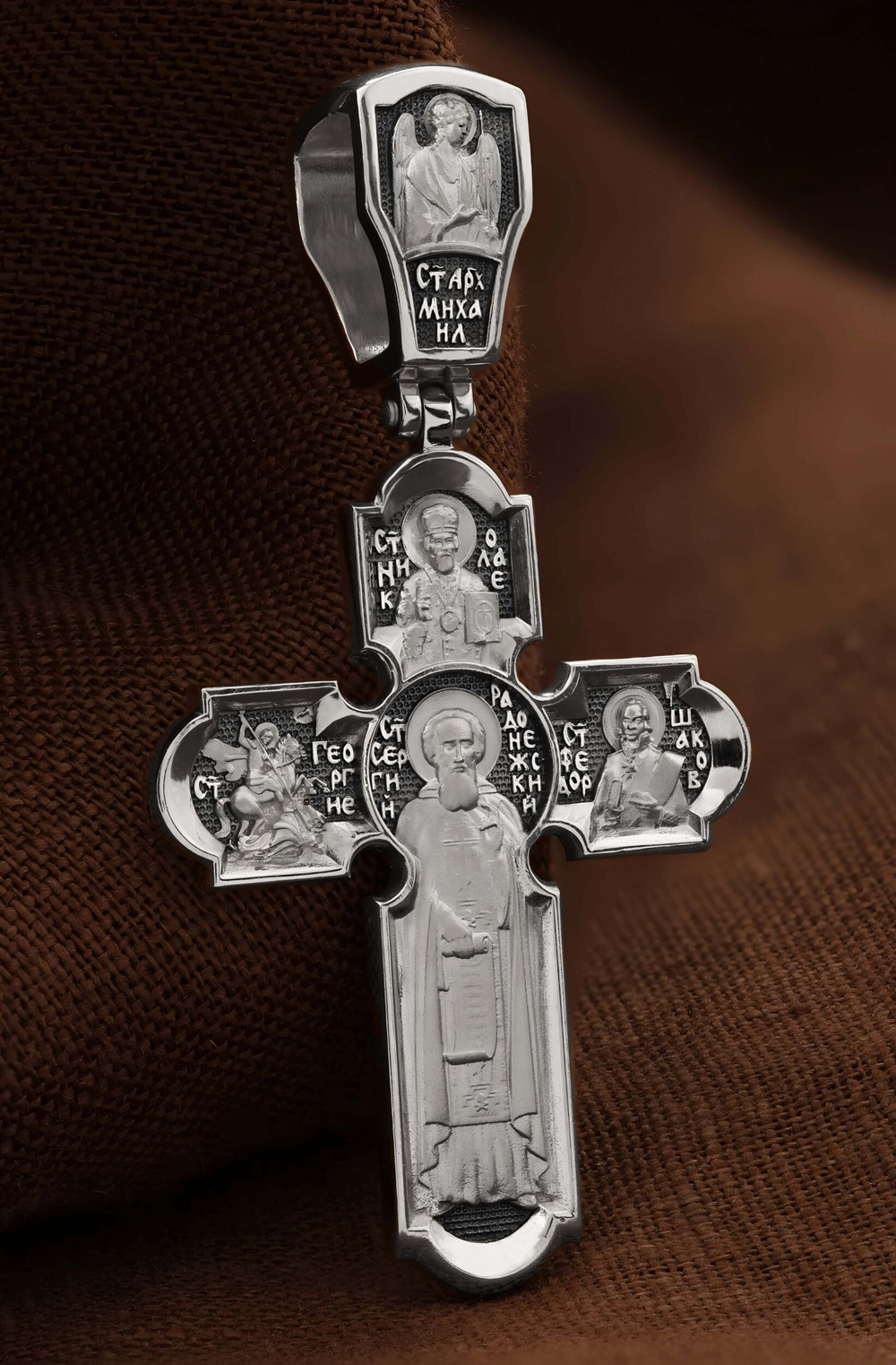 Крест из белого золота