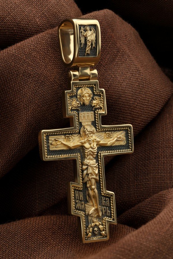 Крест из лимонного золота