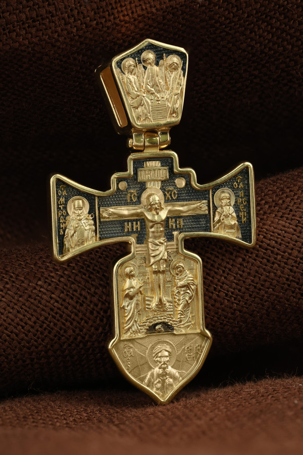 Крест из лимонного золота