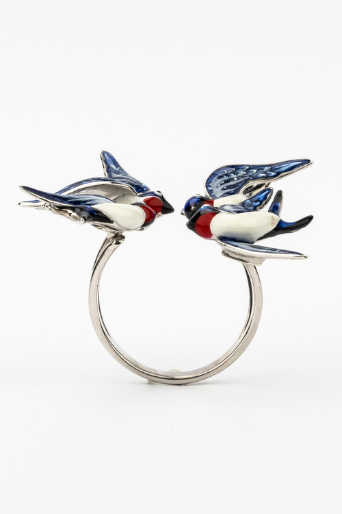 Кольцо из белого золота c эмаль