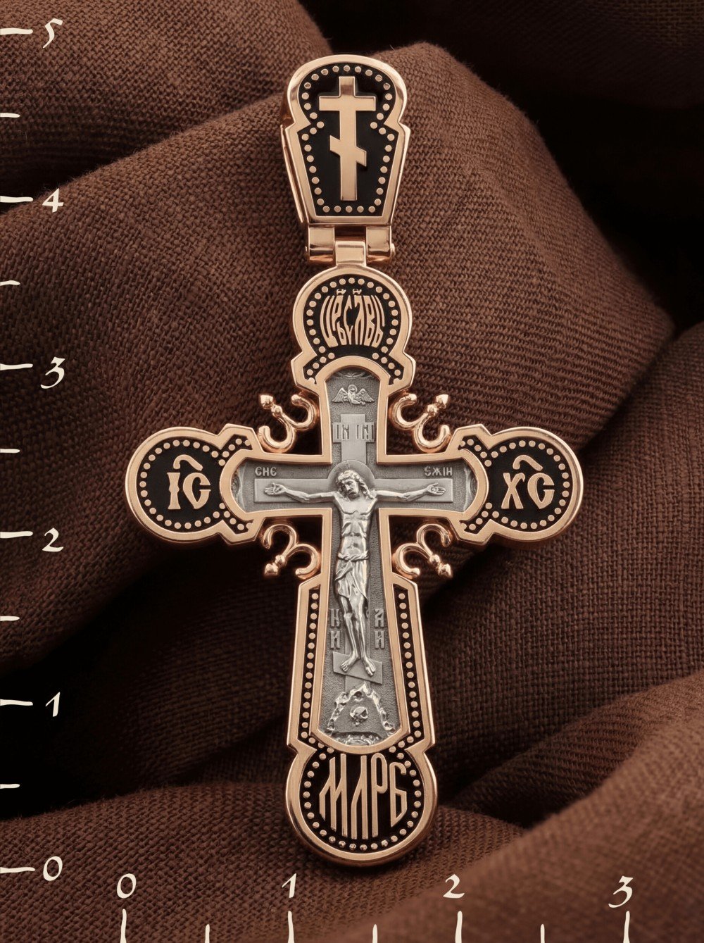 Крест из золота c эмалью