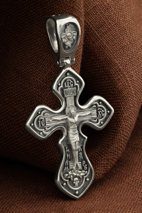 Крест из белого золота