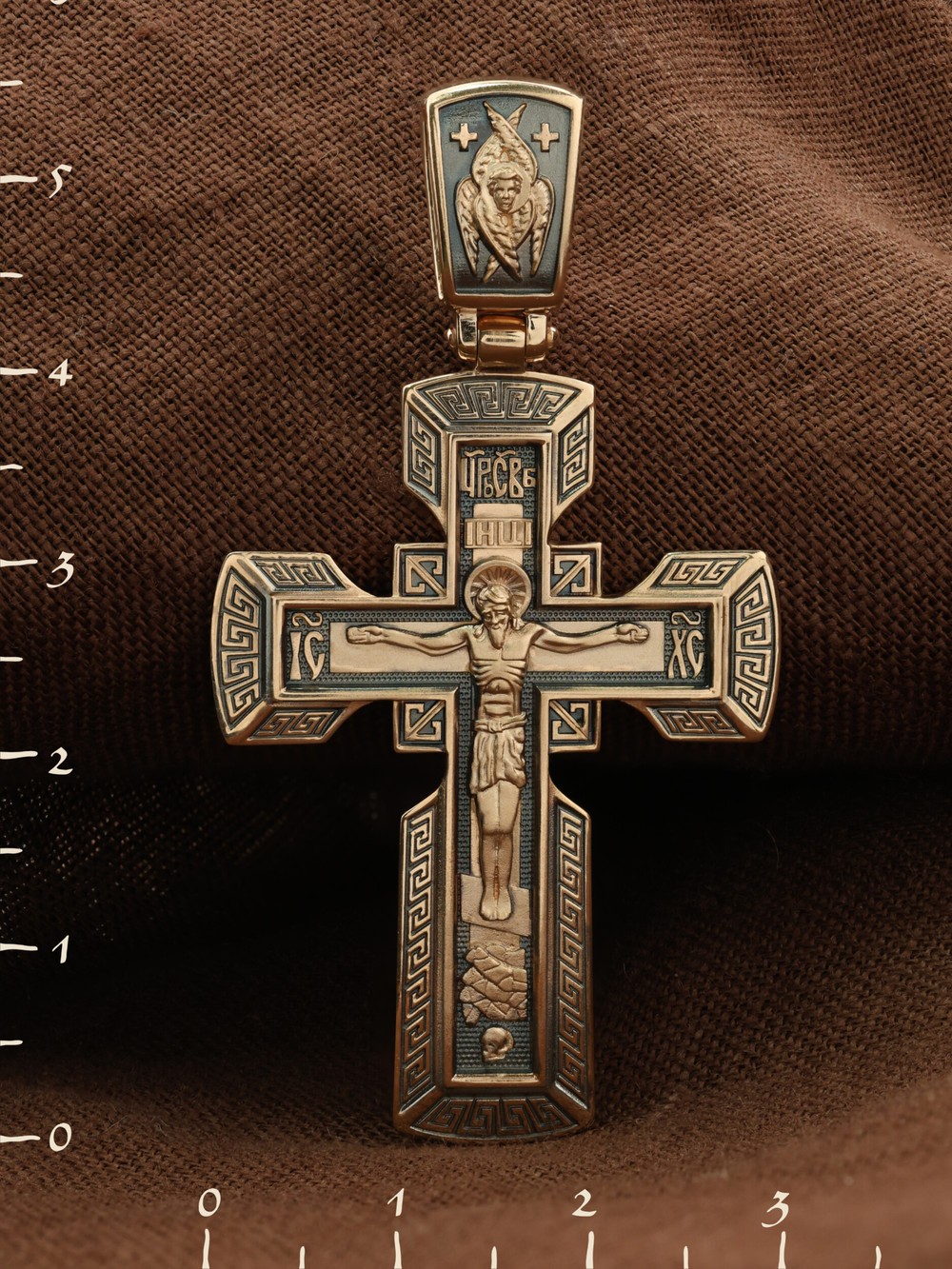 Крест из золота