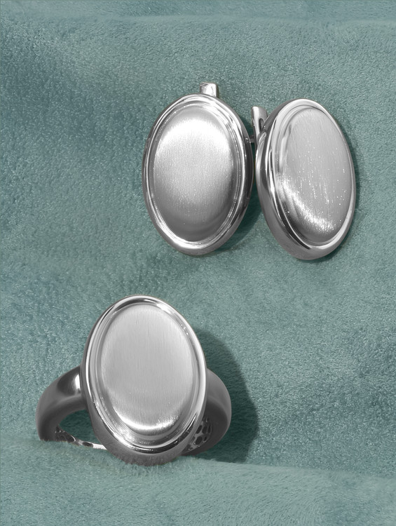 Серьги из белого золота