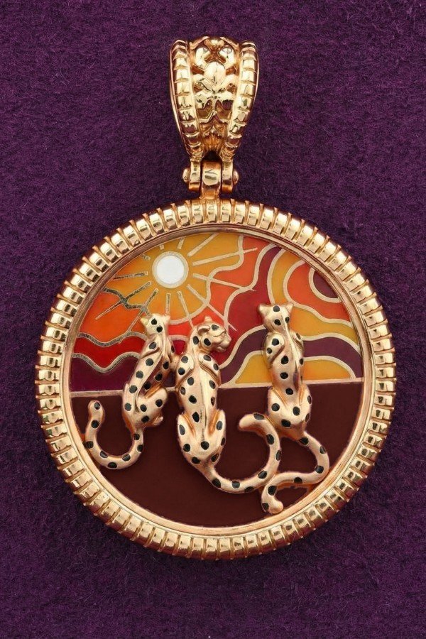 Подвеска из золота c эмаль