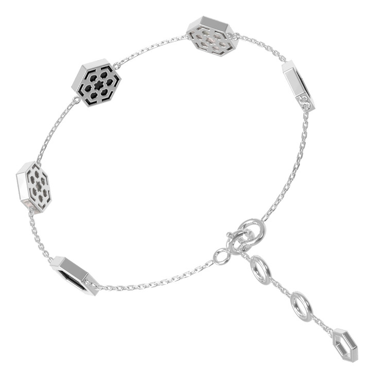 Браслет из белого золота c ониксом и перламутром