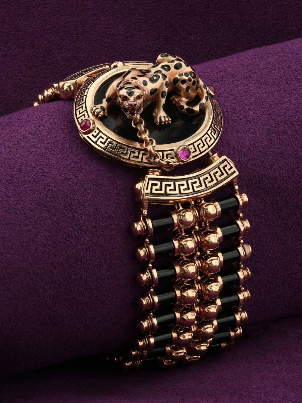 Браслет из золота c эмалью, ониксом и рубином