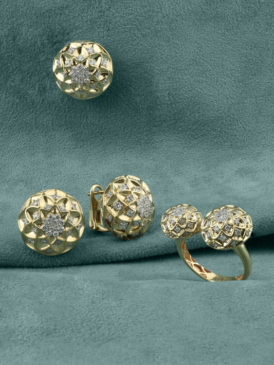 Подвеска из лимонного золота c бриллиантами