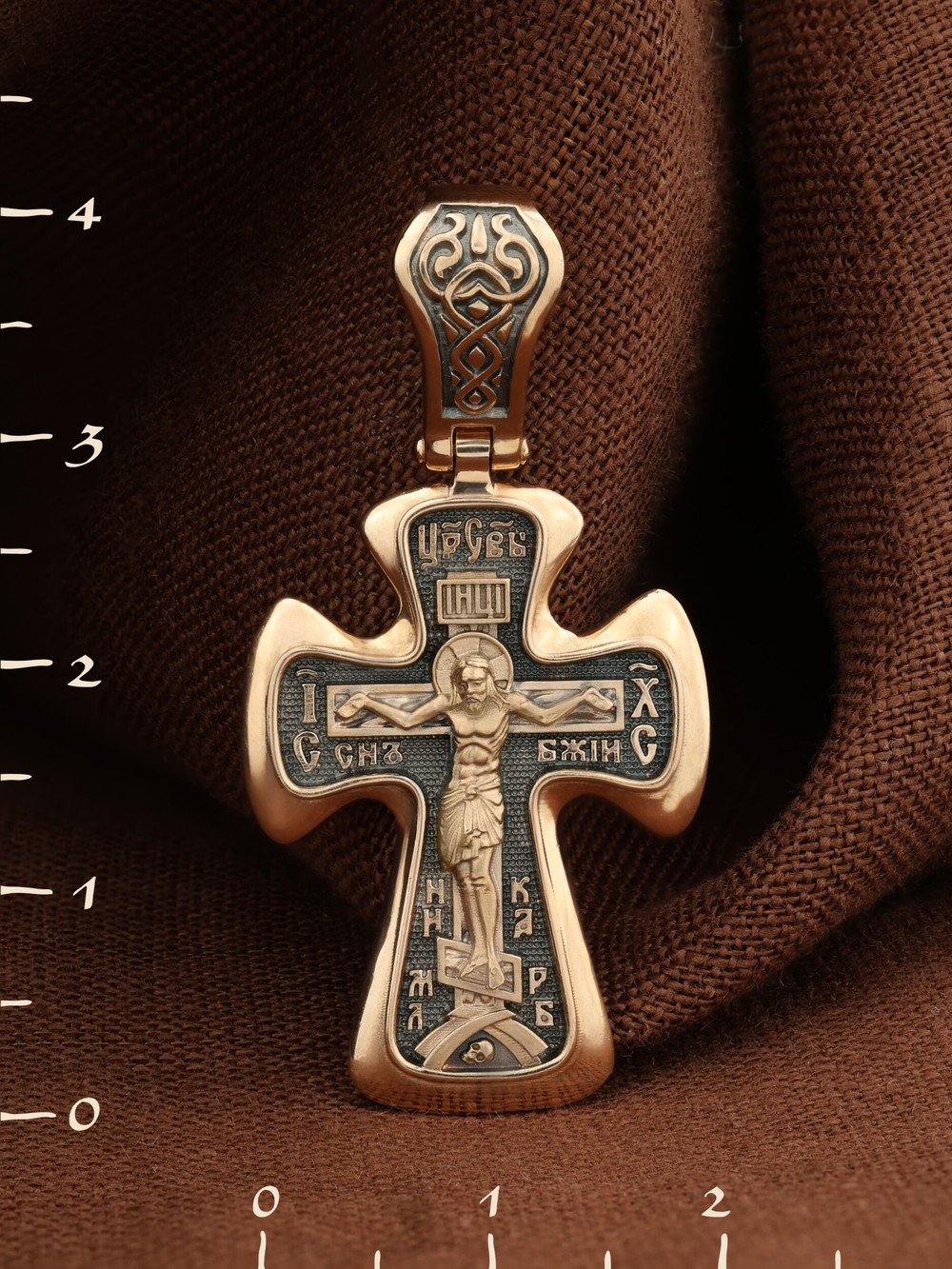 Крест из золота