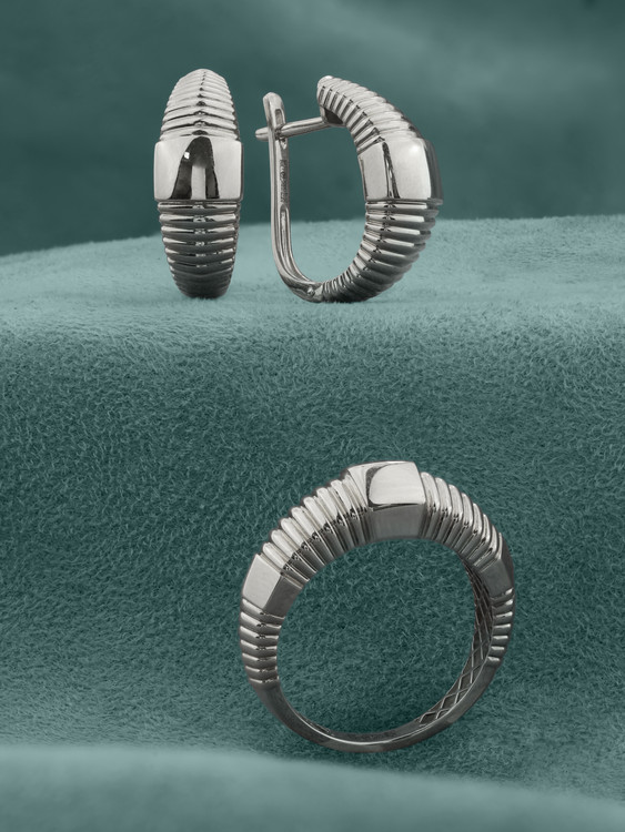 Серьги из белого золота