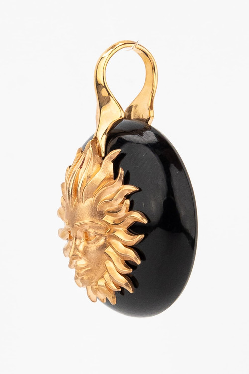 Подвеска из золота c ониксом