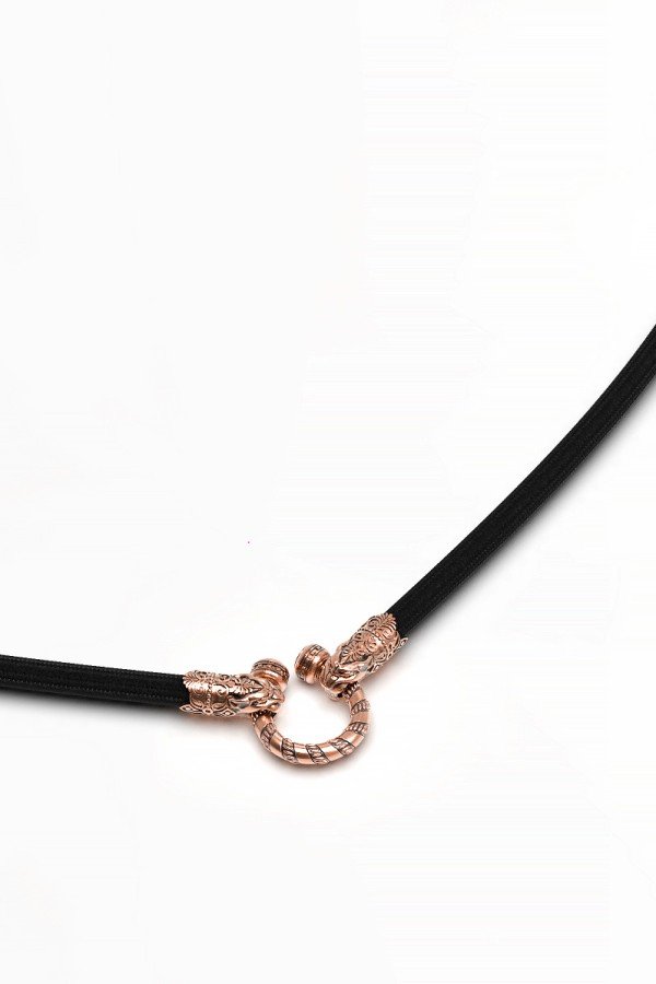 Шнурок шёлковый из золота c шёлковым шнурком