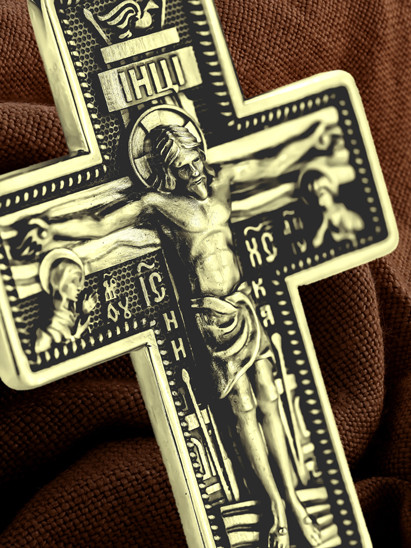 Крест из лимонного золота
