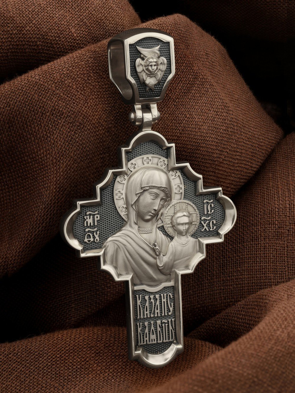 Крест из белого золота