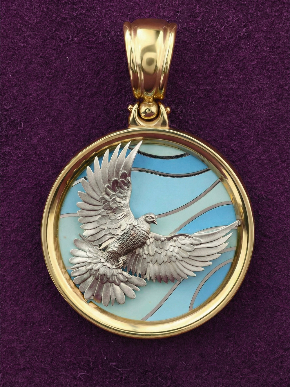 Подвеска из лимонного золота c эмаль