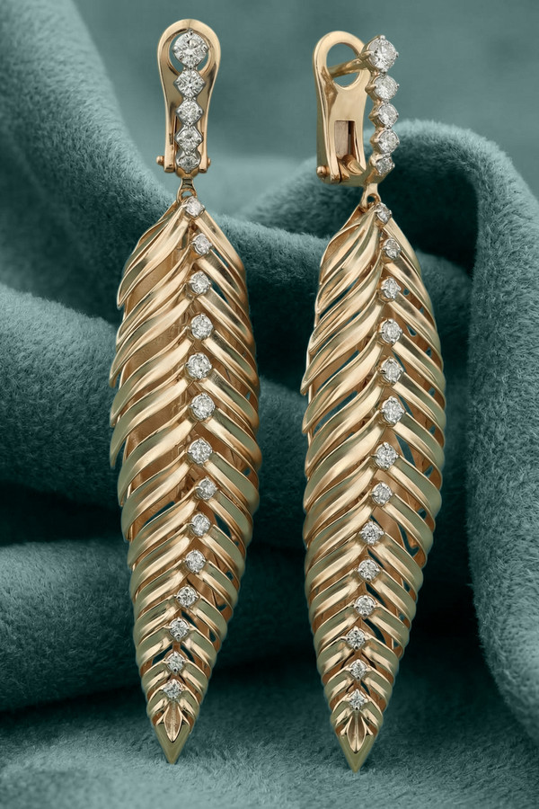 Серьги из золота c бриллиантами