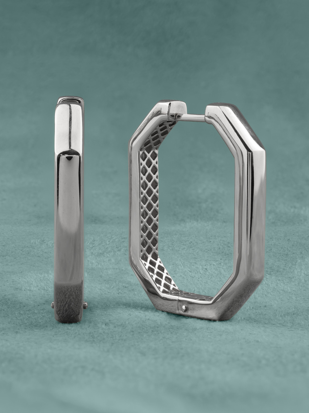 Серьги из белого золота