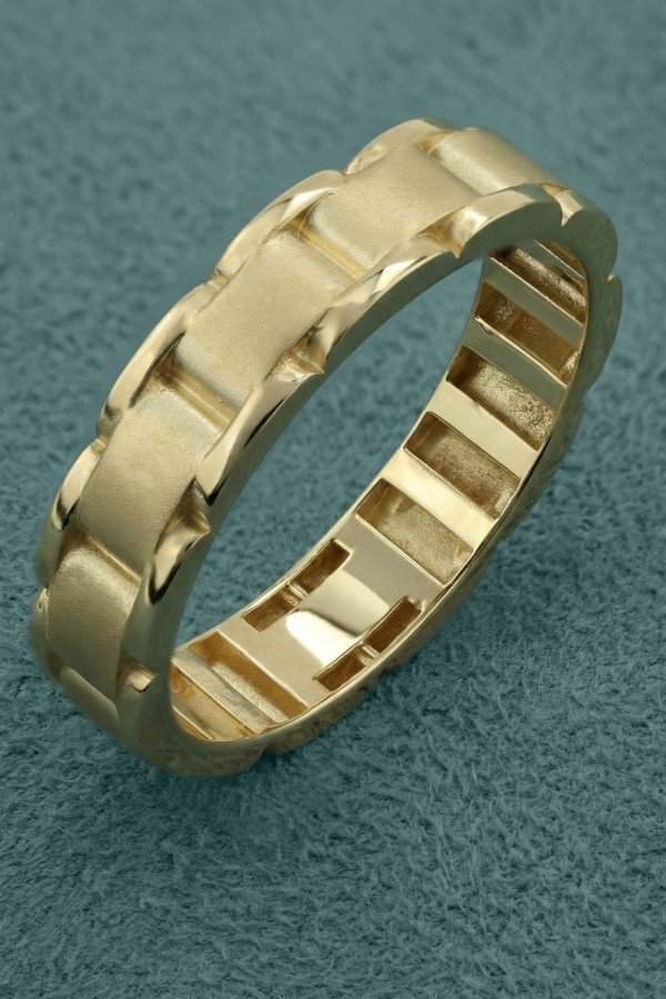 Кольцо из лимонного золота