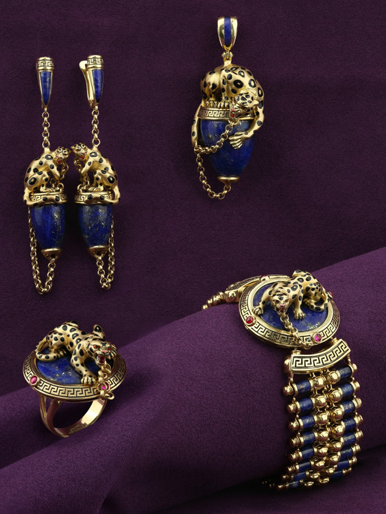 Кольцо из лимонного золота c эмаль , рубином и лазуритом