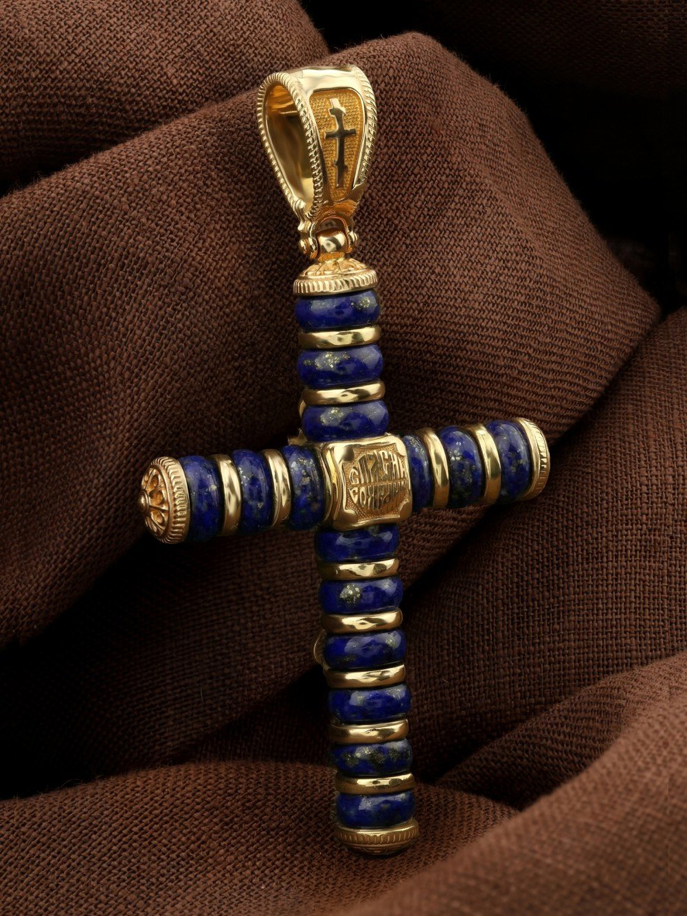 Крест из лимонного золота c лазуритом