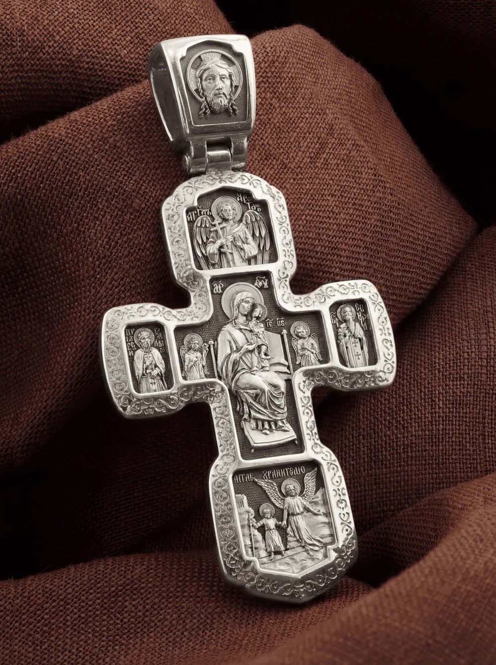 Крест из белого золота