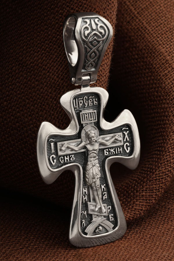 Крест из белого золота