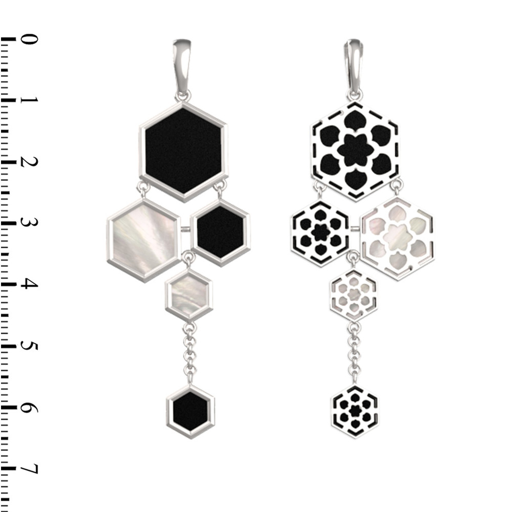 Подвеска из белого золота c ониксом и перламутром