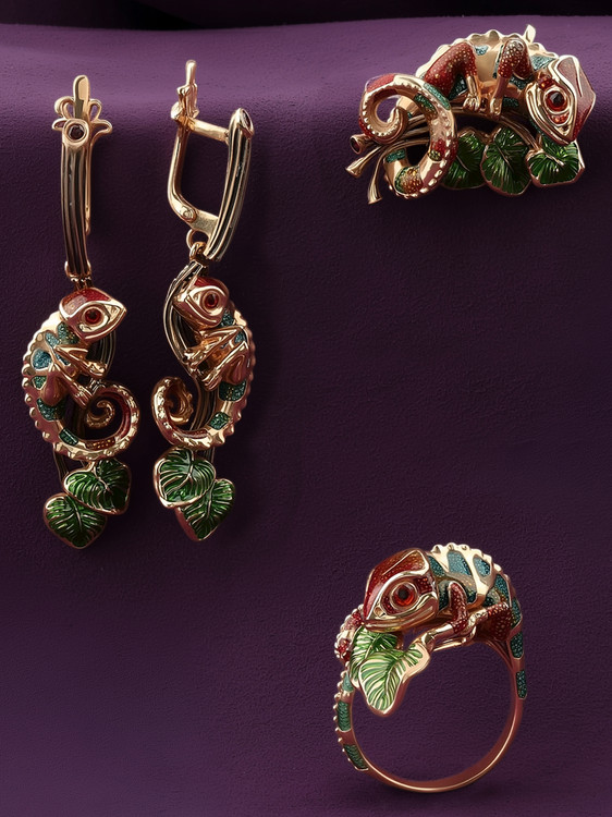 Кольцо из золота c эмаль